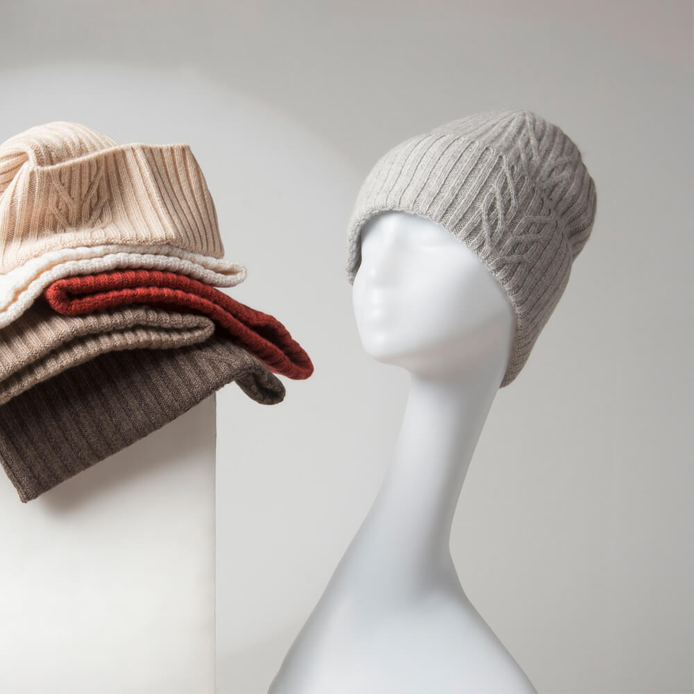 Luxurious 100% Cashmere Beanie for Women – Timeless Elegance, Unmatched Comfort
