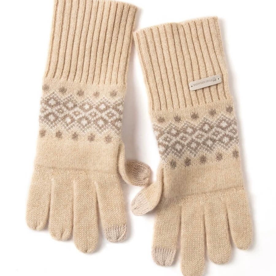 Luxury cashmere Fair Isle beanie and gloves set with vintage jacquard knit
Cashmere Fair Isle pom pom hat and matching gloves winter luxury set