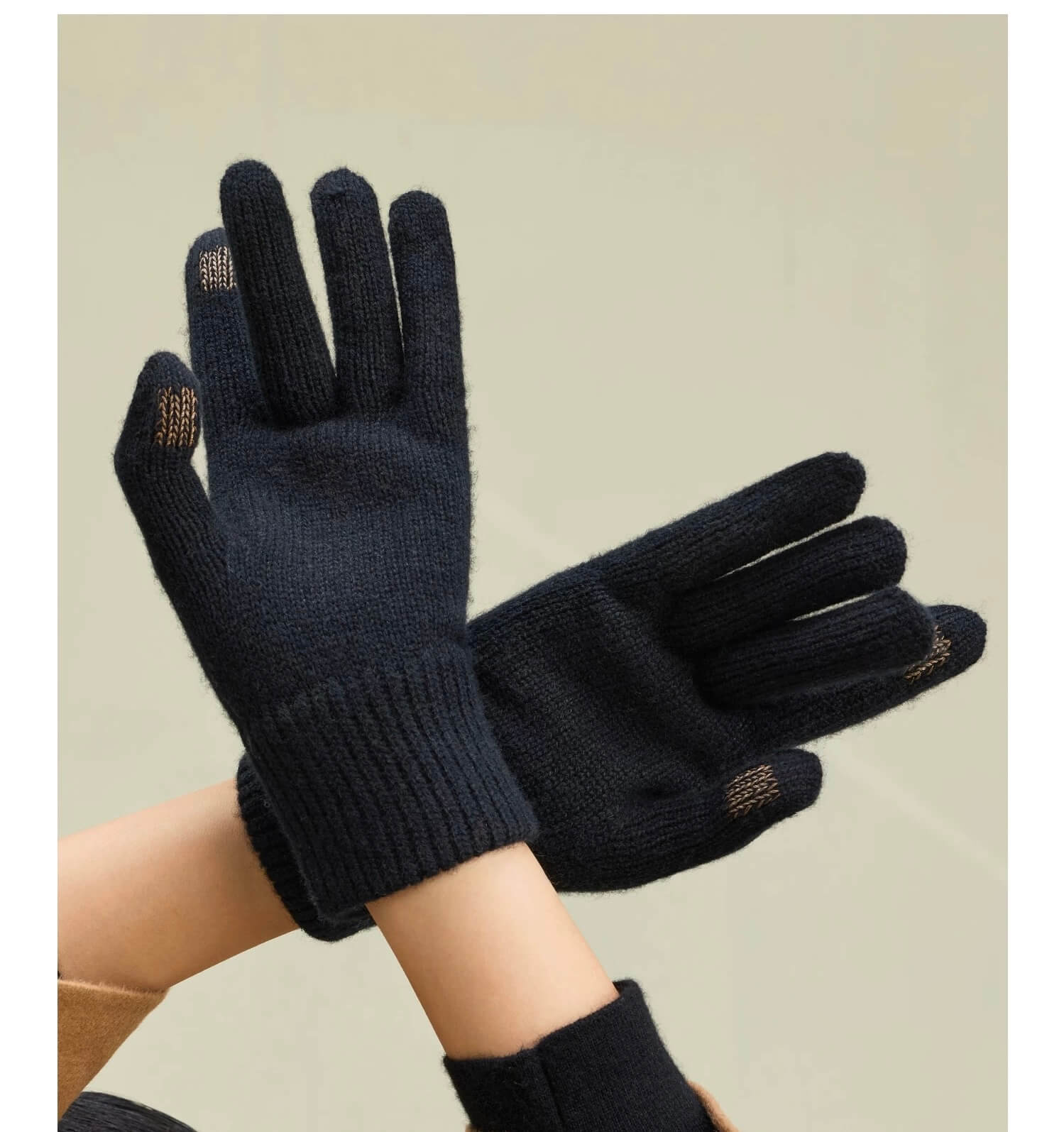 100% pure cashmere gloves for men in navy blue