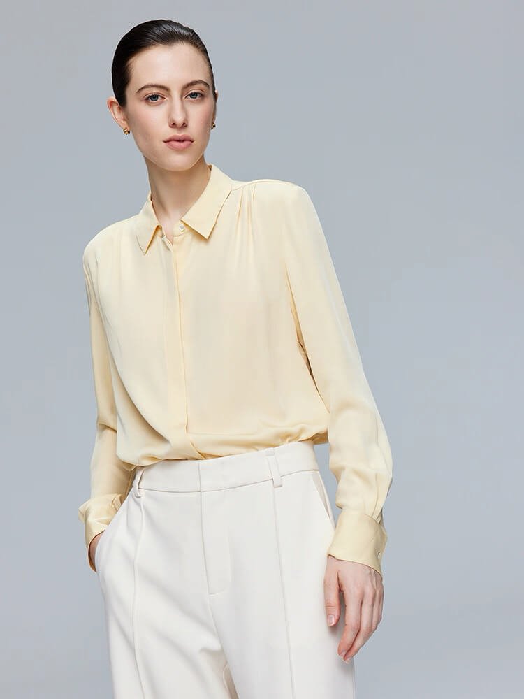High-low hem mulberry silk shirt
Close-up double georgette silk texture