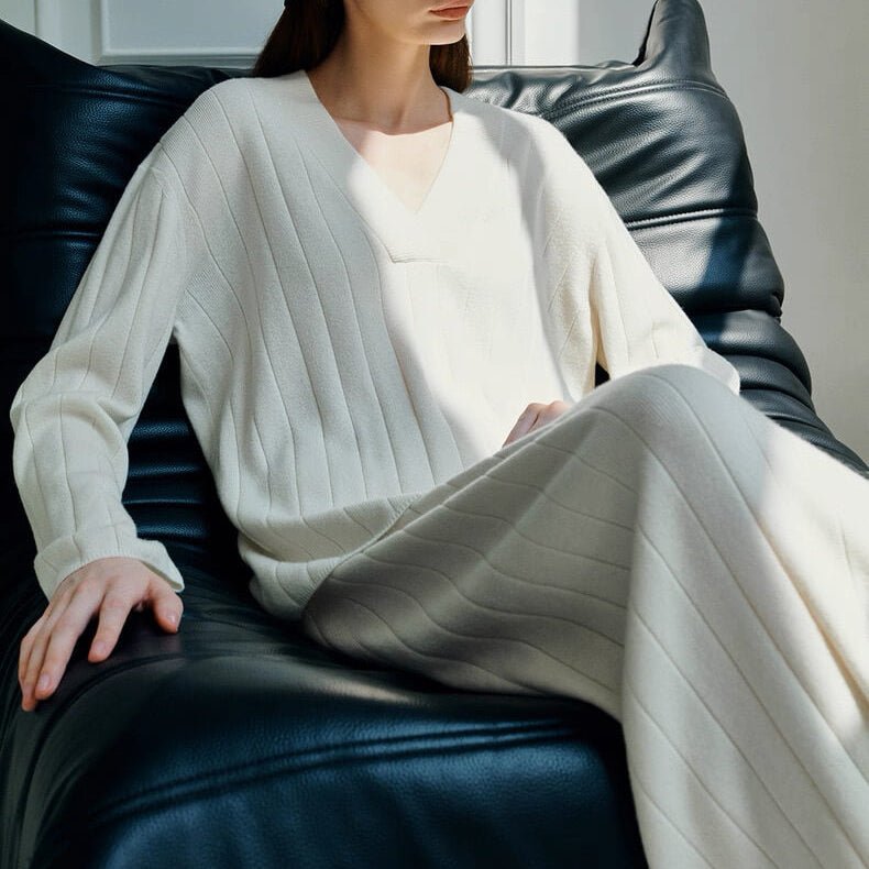 Soft cashmere V-neck pullover with modern relaxed silhouette