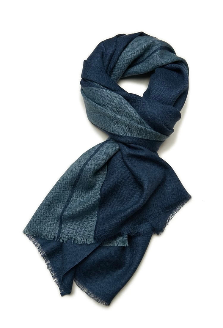 Men’s cashmere scarf for driving winter