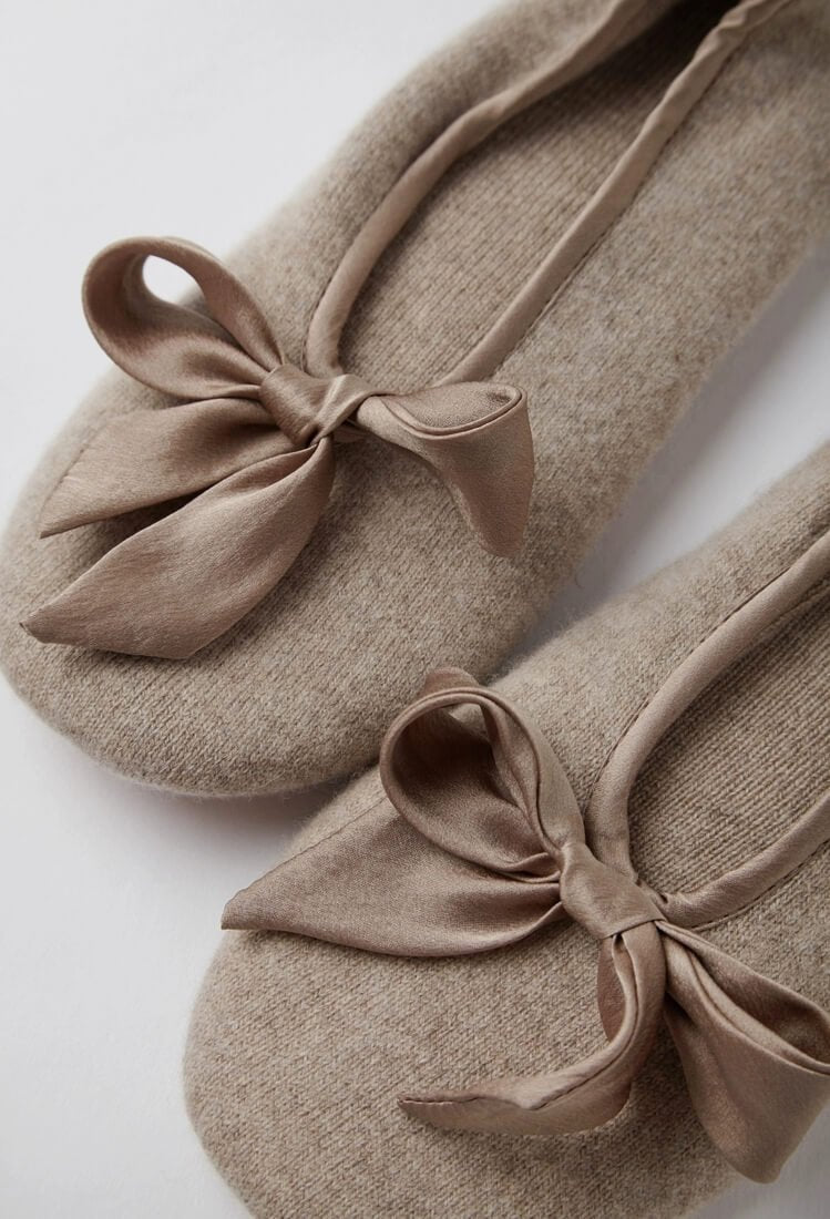 Women's 100% cashmere travel slippers in beige, luxury cable knit ballet house shoes made from pure Inner Mongolian cashmere