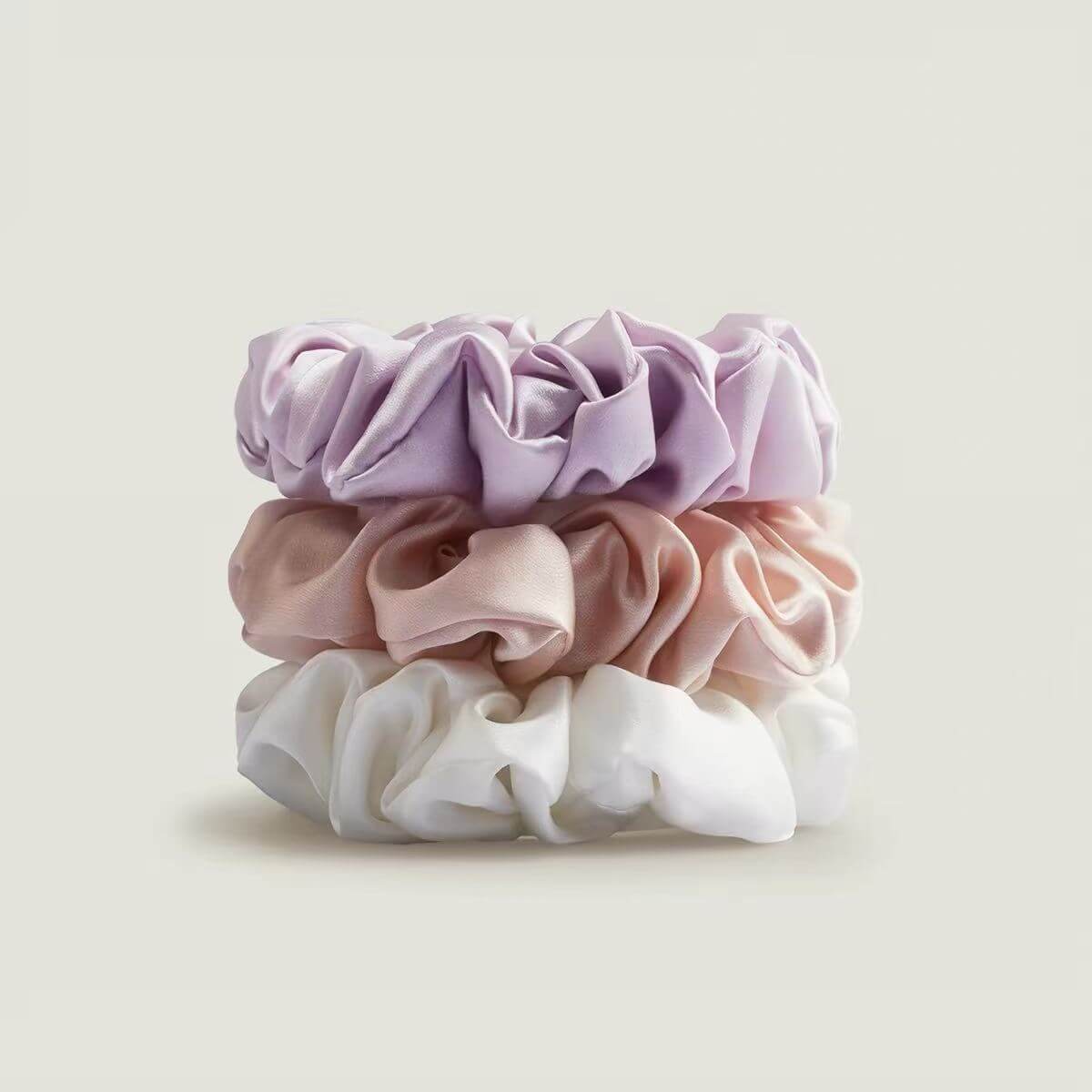 
Travel-friendly mulberry silk sleep mask and silk scrunchie gift box set