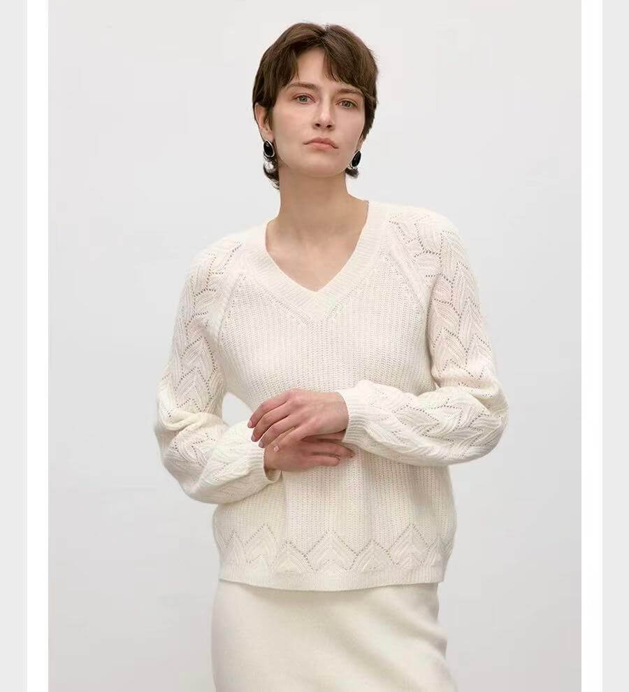 white 100% pure cashmere sweater v neck in ribbed knitting 