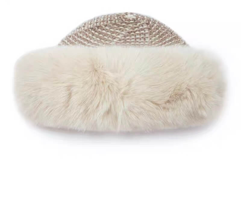 Elegant 100% cashmere winter hat for skiing and travel