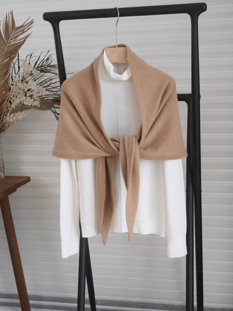 cashmere scarf in camel color