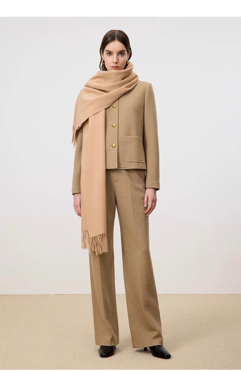 Elegant pure cashmere stole for winter layering