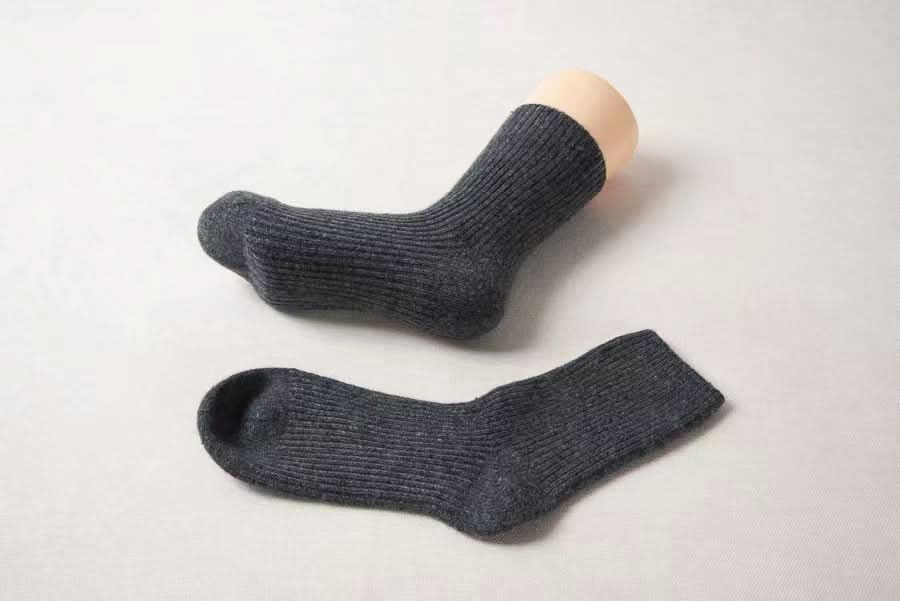 Women's cashmere bed socks