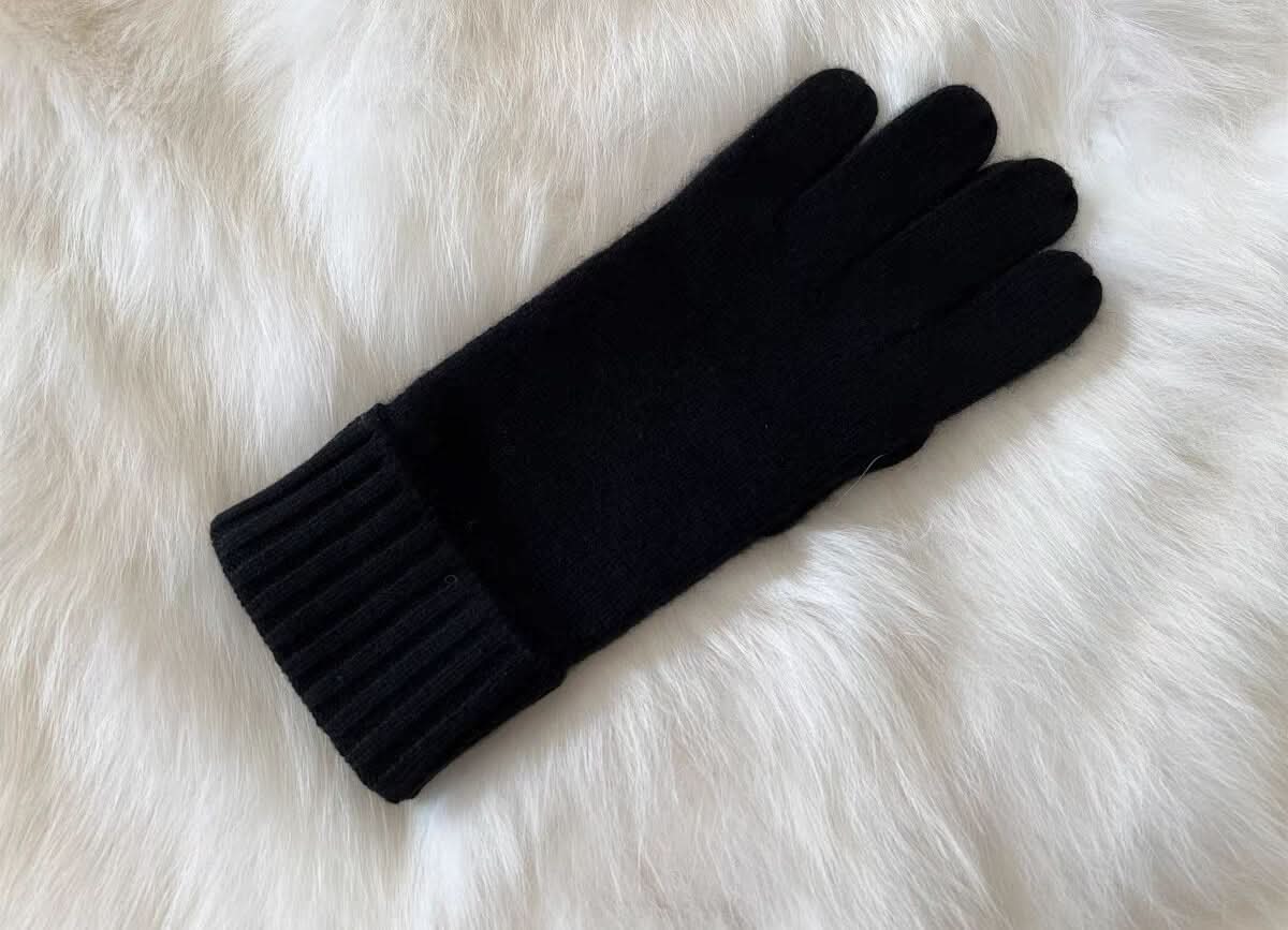 women winter pure cashmere gloves in black color 